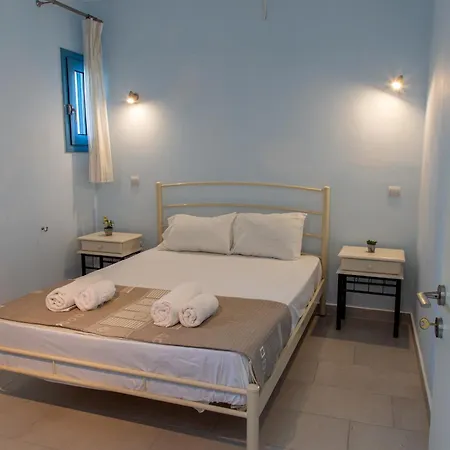Romanos Xi Apartment Xi Beach