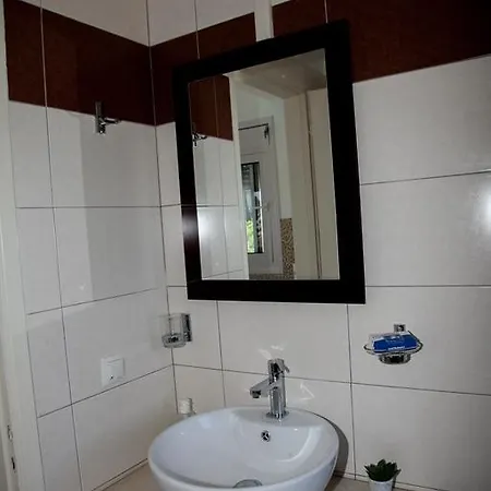 Romanos Xi Apartment Xi Beach